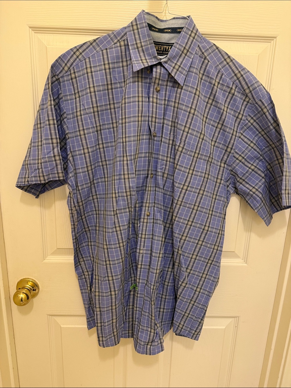 Twenty Blue and Gray Plaid Short-Sleeve Button-Down Shirt